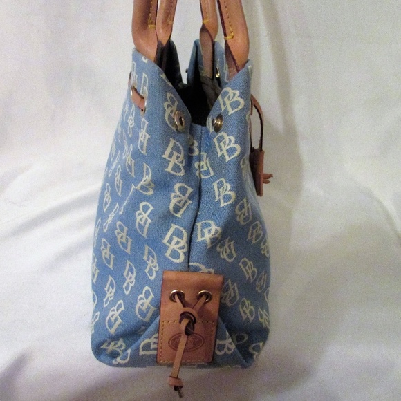 $SOLD$ New Dooney & Bourke Anniversary Canvas Tote - Picture 5 of 8